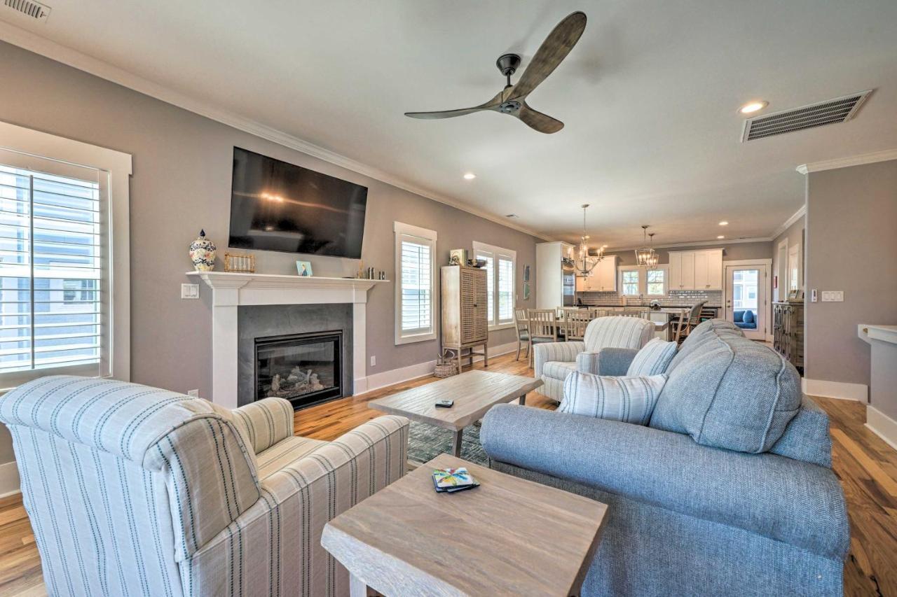 Bright Coastal Abode With Porch And Beach Access! Carolina Beach Kültér fotó